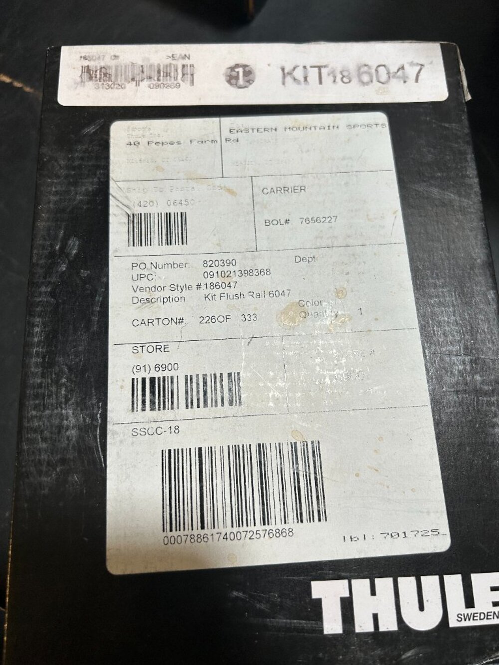 Thule Flush Rail Fit Kit 6047 Roof Rack Mount Part #186047 Sealed and in box.